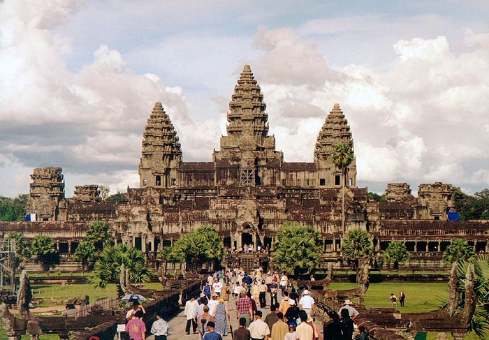 Lenh Cam Cuoi Voi O Angkor Wat 3