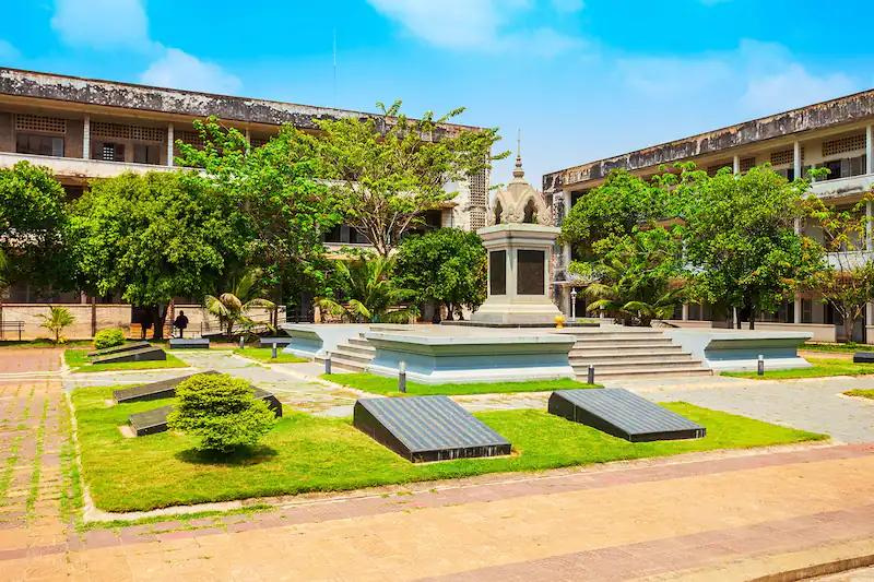 Tuol Sleng Genocide Museum9
